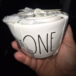 Rae dunn white measuring cups
